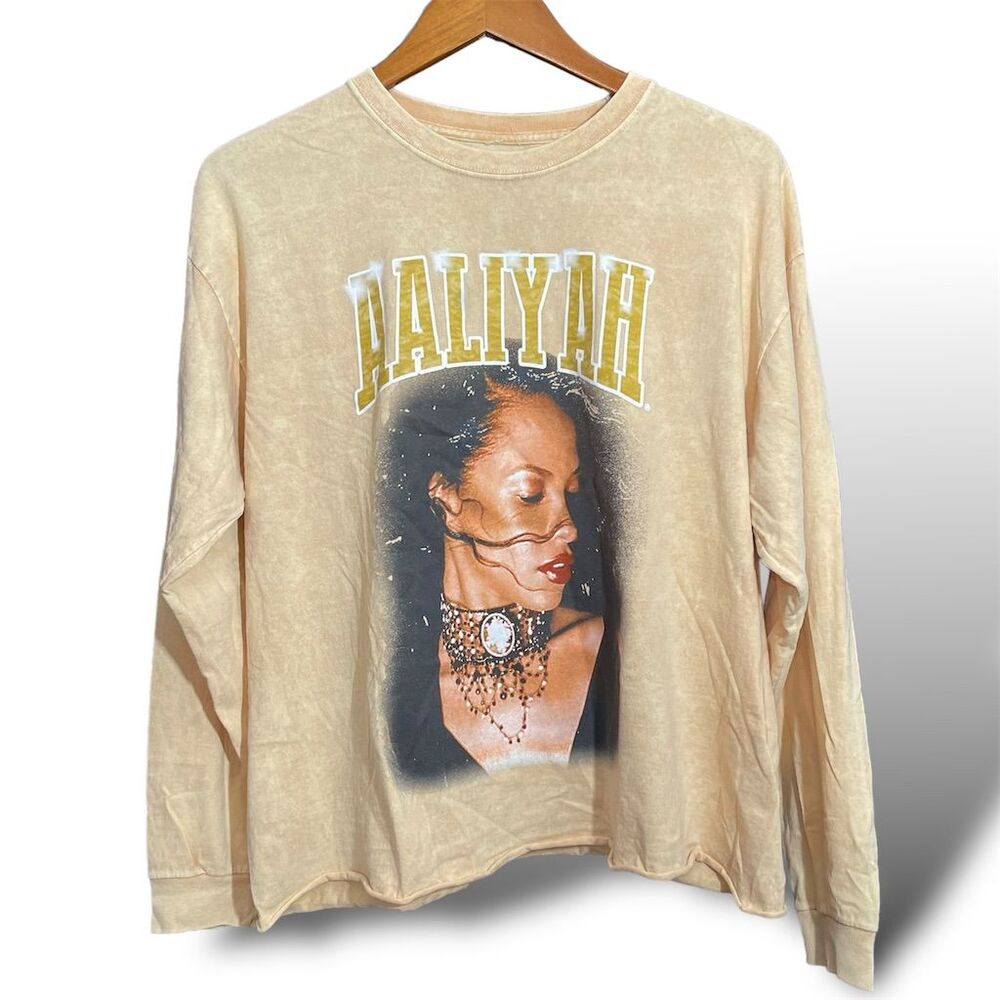 Vintage Aaliyah Long Sleeve Graphic Tee Beige Unisex XL